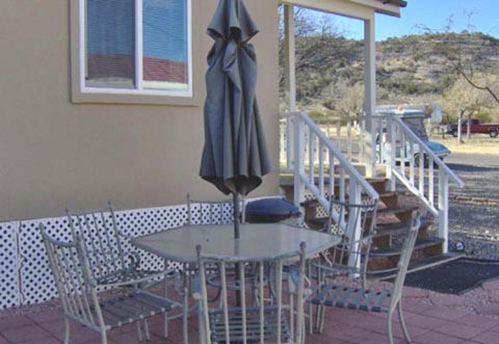 Verde Valley Studio Park Model Cabin 15 Cottonwood Exterior photo